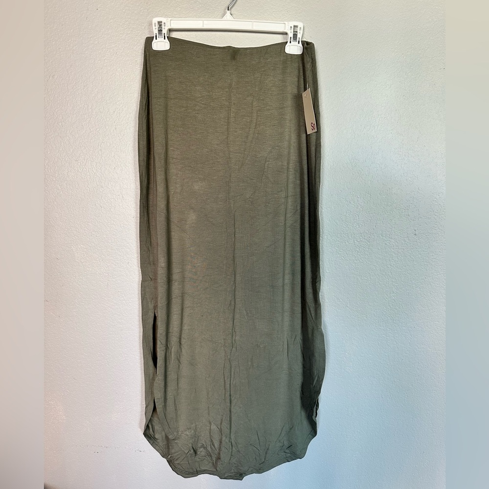 SO Olive Skirt